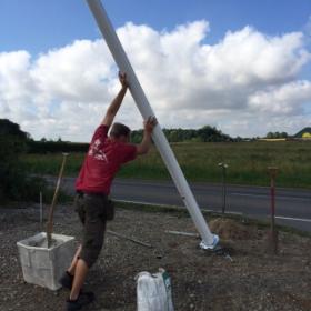 Fuld pakke 1 - Glasfiberstang med vippebeslag & montering - Glasfiberstang 6-12 meter
Vippebeslag
Dannebrogsflag
Vimpel
Luksus dannebrogsstander
Levering
Montering